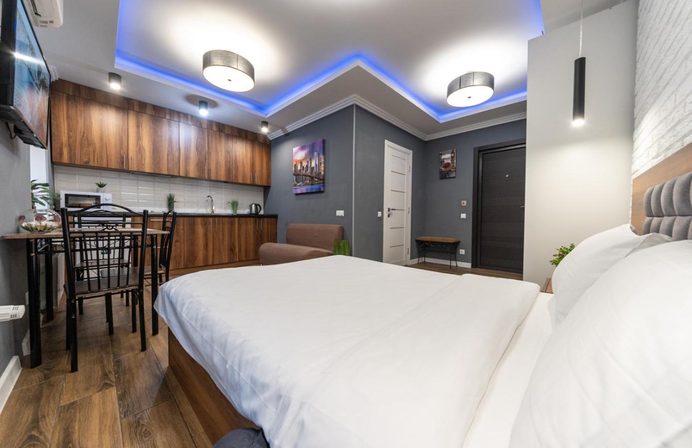 Lux Apartment Near Arena City Kiev Exterior foto
