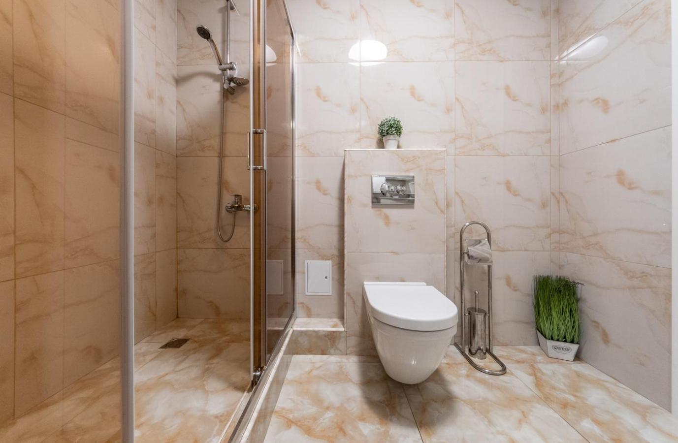 Lux Apartment Near Arena City Kiev Exterior foto