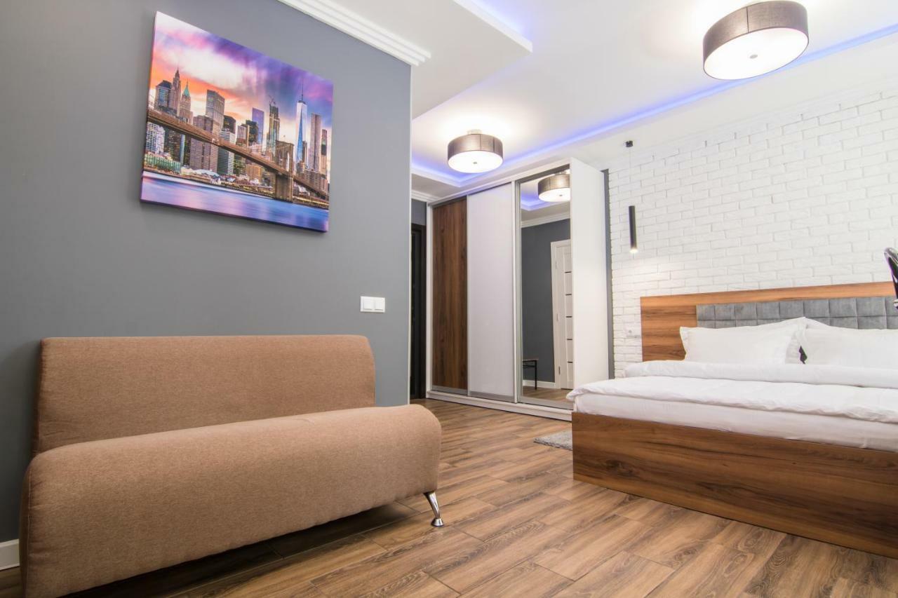 Lux Apartment Near Arena City Kiev Exterior foto